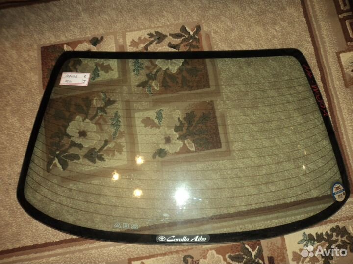 Toyota corolla стекло 5 двери оригинал
