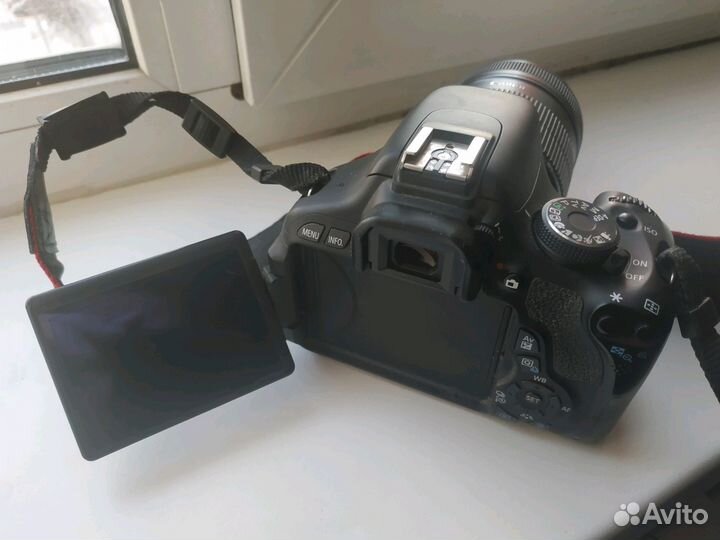 Фотоаппарат Canon EOS 600D Kit 18-135