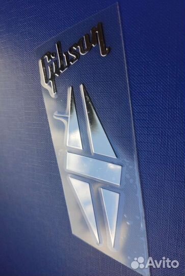 Наклейка металлическая Gibson