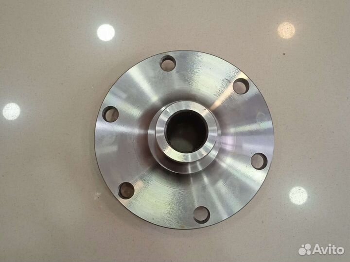 Ступица передняя mazda BT-50 / ranger 06