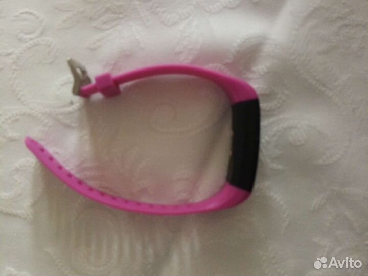 Фитнес трекер Denn Fit One. Пылевлагозащита