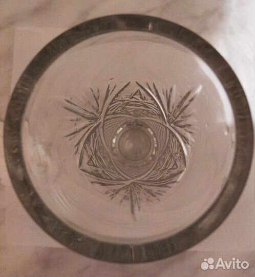 Ваза хрустальная для цветов