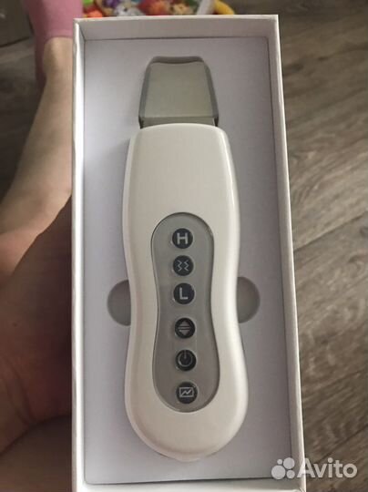 Ультразвуковой аппарат для чистки лица