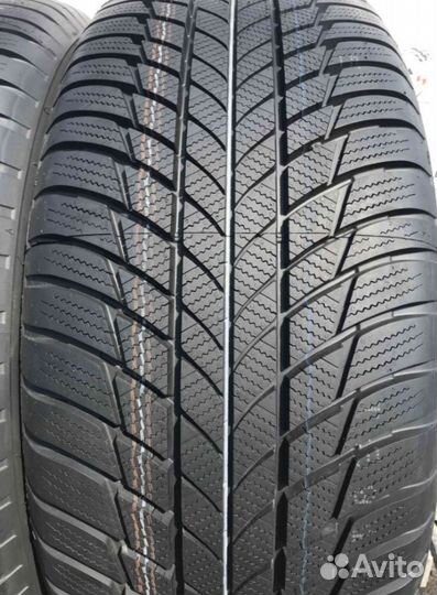 Bridgestone Blizzak LM-001 205/55 R16 102