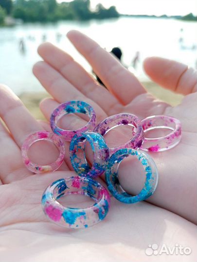 Кольца с цветной гипсофилой/эпоксидная смола