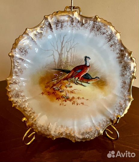 Фарфоровая тарелка. Цена за одну. Франция