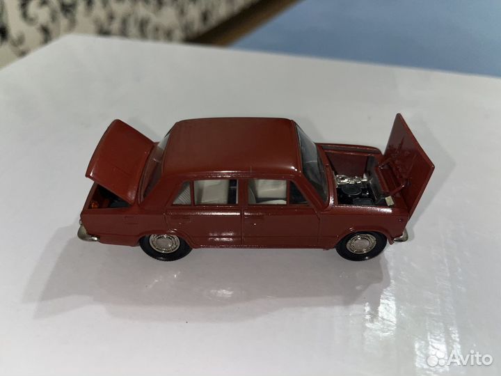 Ваз-2101 (А9) модель 1:43