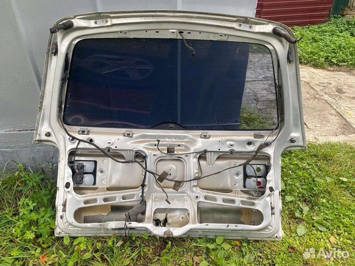 Крышка багажника на volkswagen sharan