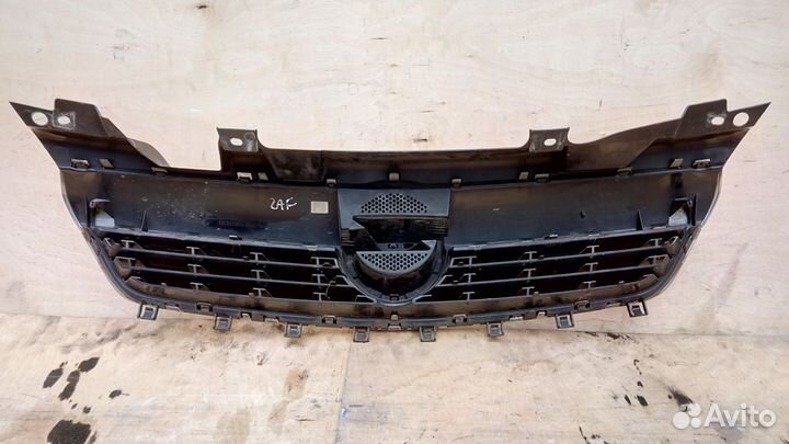 Решетка радиатора Vauxhall Zafira B Дорестайлинг