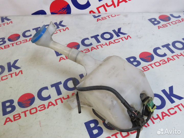 Бачок омывателя honda FIT GD1, GD2, GD3, GD4