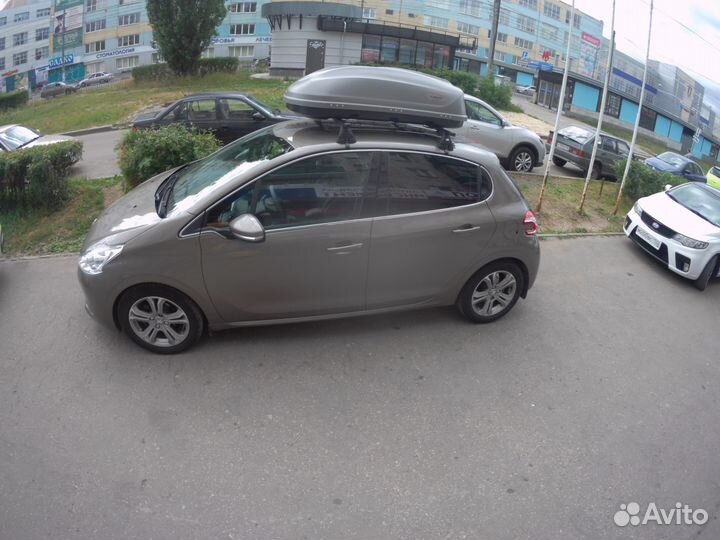 Бокс на крышу Peugeot 208 (2012)