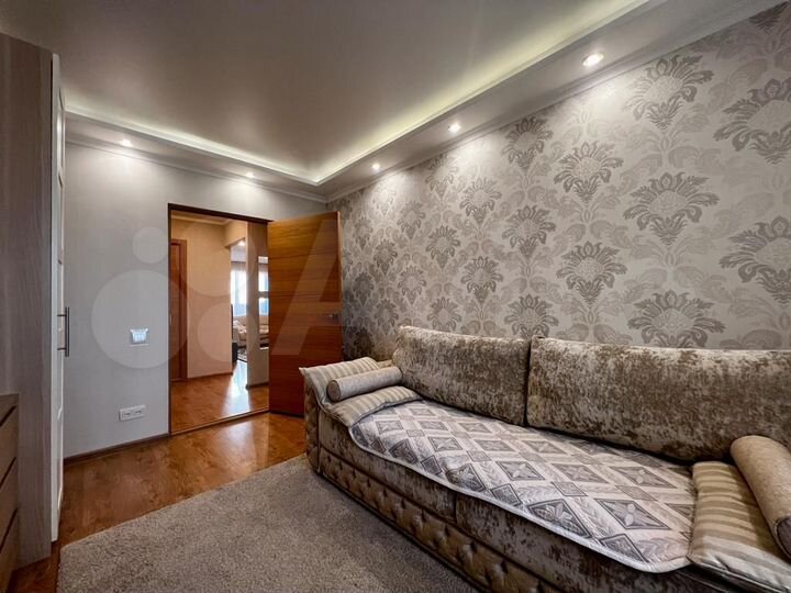 3-к. квартира, 80 м², 9/14 эт.