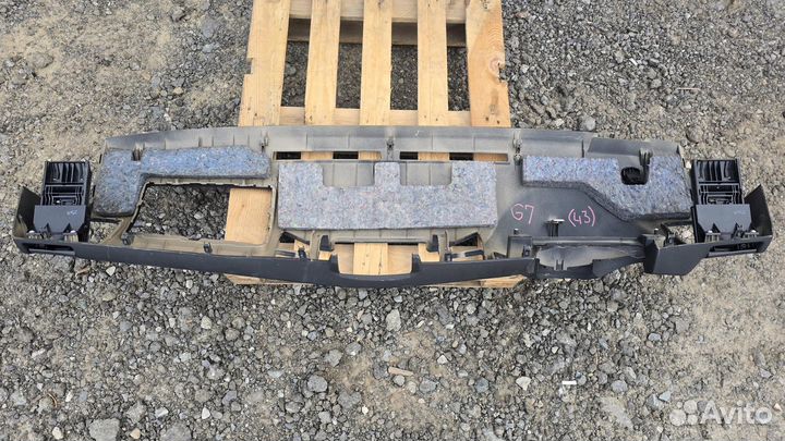 Б/У Торпеда верхняя часть G7 toyota Hilux