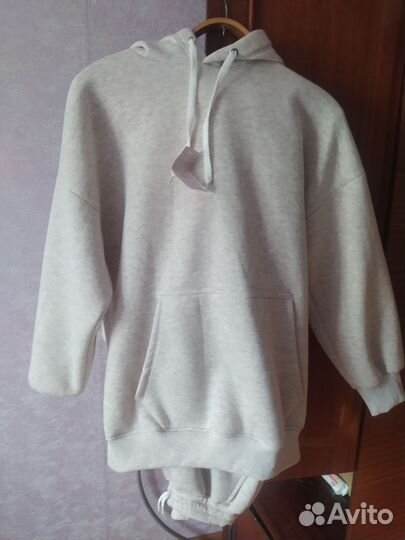 Спортивный костюм женский