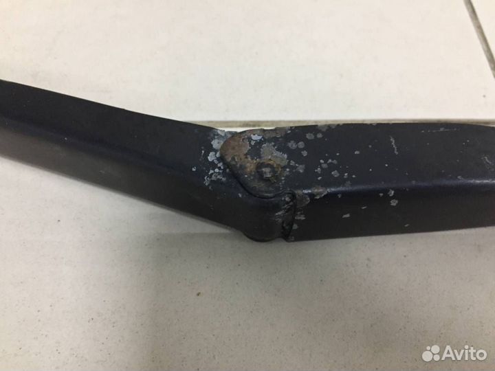 Поводок стеклоочистителя передний левый Ford Focus