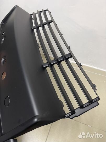 Подномерник на Bmw e34