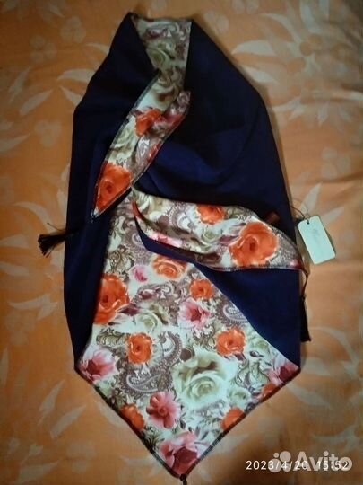 Шарфы, платки шелковые, палантины, парео