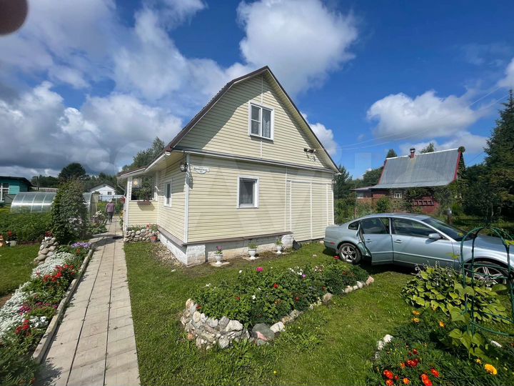 Дача 58,4 м² на участке 8 сот.