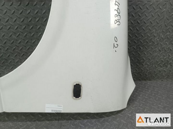 Крыло переднее левое daihatsu mira