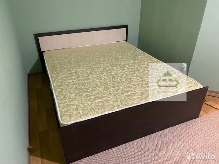Кровать двухспальная