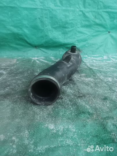 Патрубок воздушного фильтра Pajero Sport 08-13 г