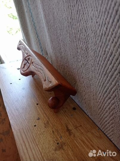 Полочка для икон