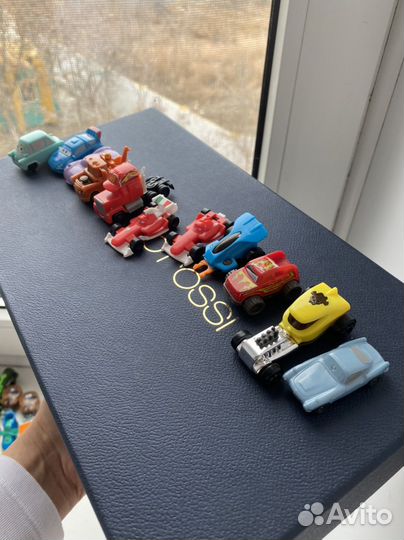 Настольные карты и Игрушки из Киндера сюрприза