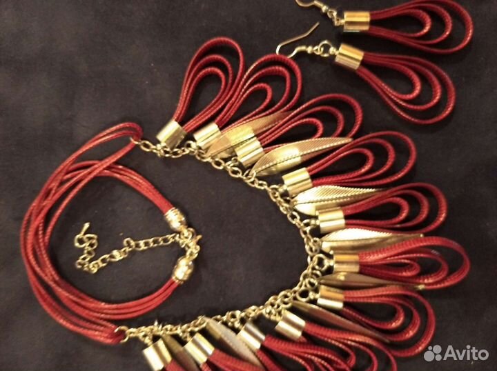 Ожерелье и серьги