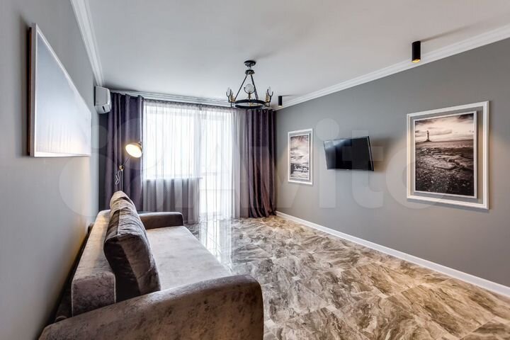 2-к. квартира, 58 м², 8/10 эт.