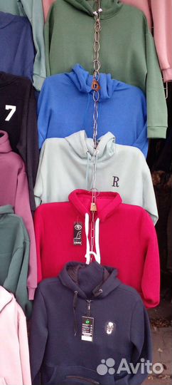 Спортивные костюмы