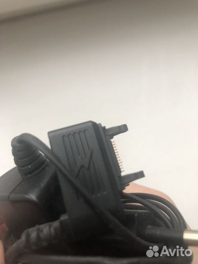 Зарядное устройство Sony Ericsson