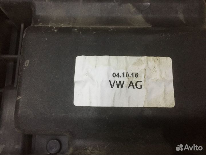 Корпус воздушного фильтра Skoda Volkswagen 11-20