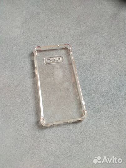 Чехол на samsung s10e, провод, флешки