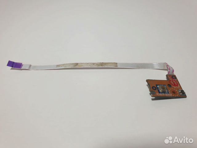 Кнопка включения Dell 17-3737