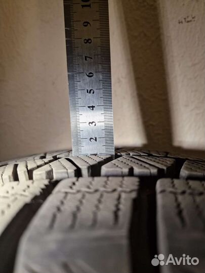 Bridgestone Blizzak DM-V3 235/55 R20 102T