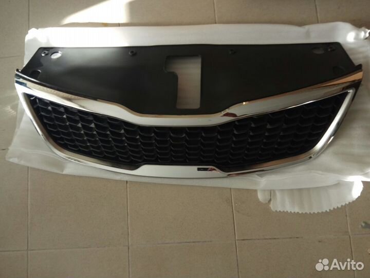 Решетка радиатора RIO 3