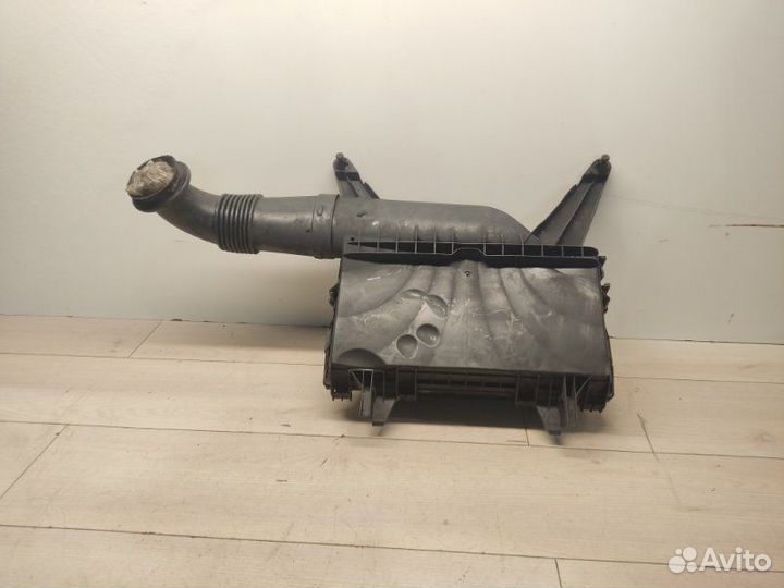 Корпус воздушного фильтра Mercedes Vito W639 ом646