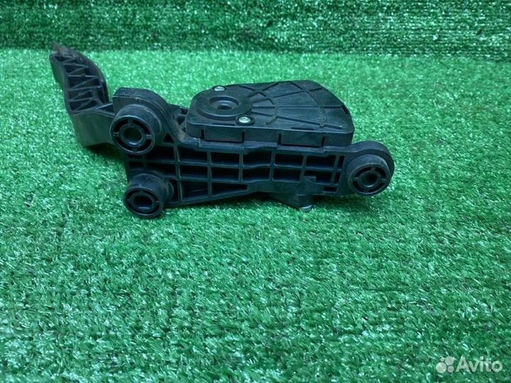 Педаль газа Hyundai Solaris