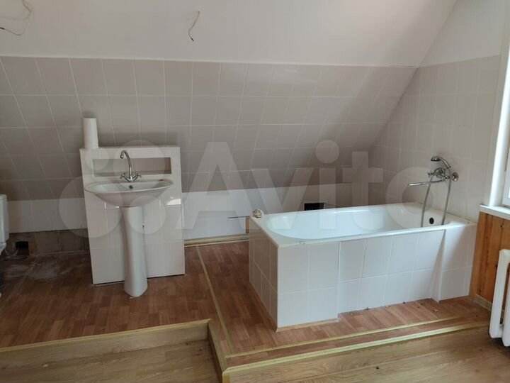 Дом 200 м² на участке 6 сот.