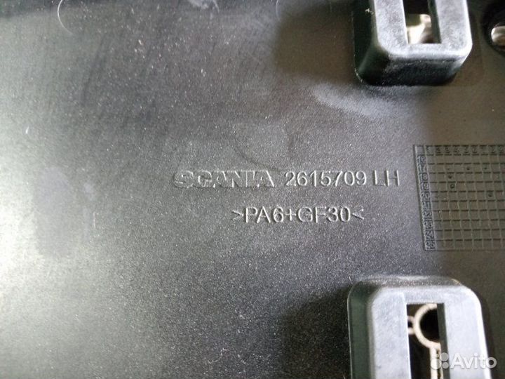 Кожух левый Scania P8X400 самосвал DC13 153 L01