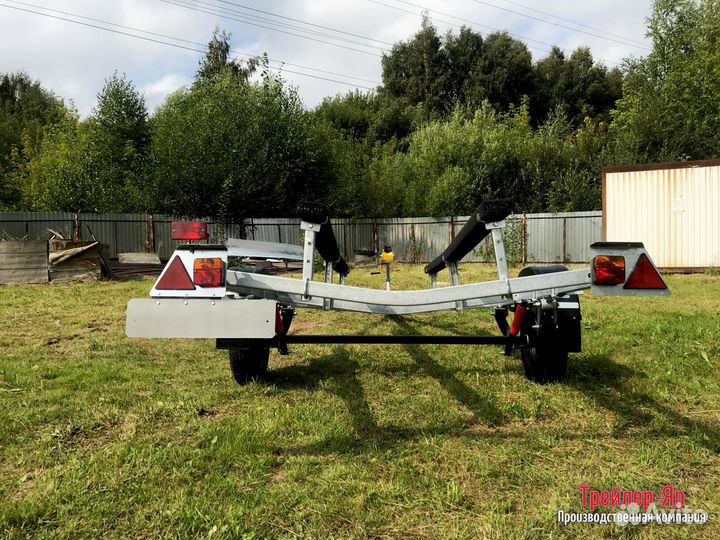 Прицеп легковой лодочный 5,2 метров
