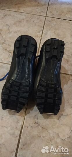 Лыжные ботинки