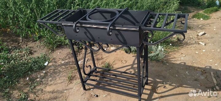 Мангал (с полкой для дров)