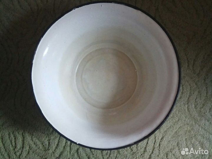 Таз 10л, большие и малые кастрюли, чайник