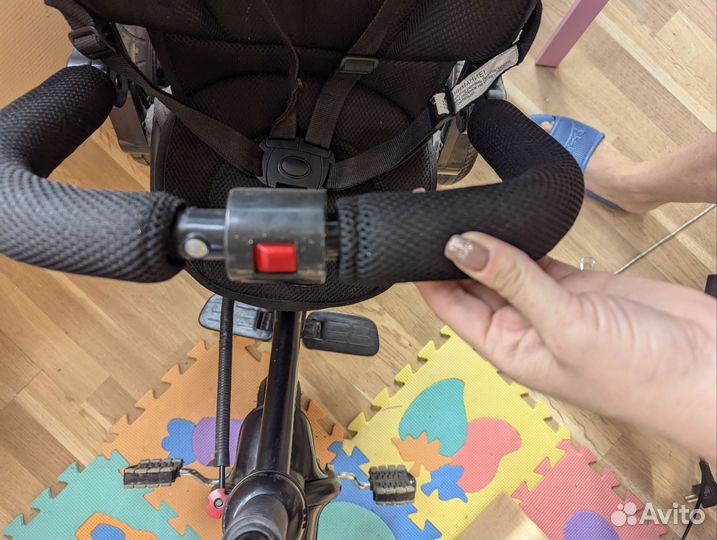 Трехколесный велосипед