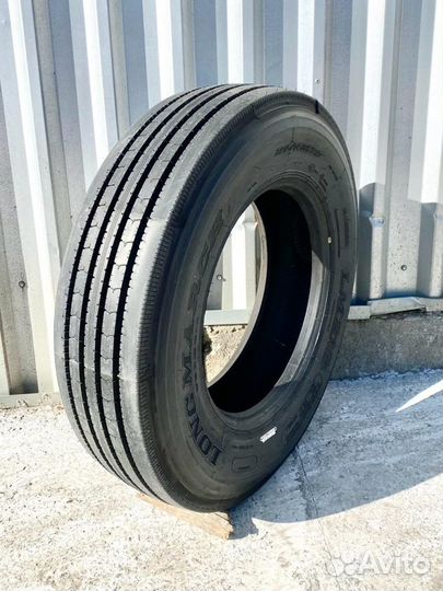 Грузовые рулевые шины 16PR 295/75R22.5 LM216