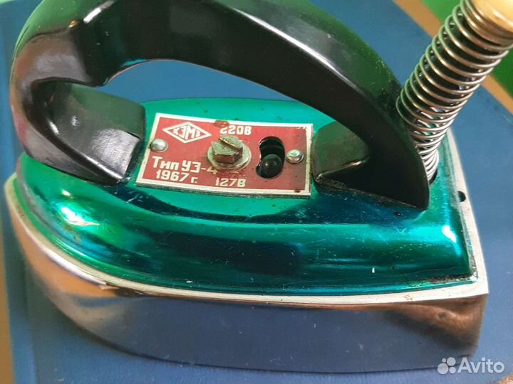 Утюг старинный