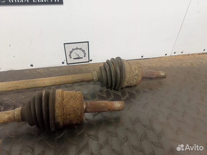 Полуось передняя для Mitsubishi Colt Z3