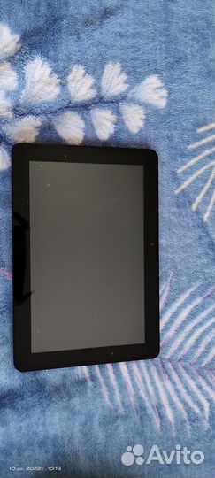 Планшет в кожаном чехле