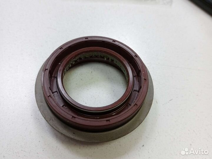 Сальник полуоси передний правый ford explorer